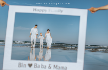 Ghen tỵ với loạt ảnh cưới tuyệt đẹp của gia đình Bảo Thanh - Ảnh cưới kỷ niệm 7 năm của diễn viên