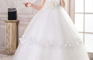 [Mách Bạn] Cách giấu bụng bầu 8 tháng cho cô dâu ngày cưới