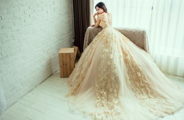 20 mẫu Áo cưới màu vàng đồng SANG TRỌNG- QUÝ PHÁI- QUYẾN RŨ