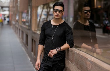 Mách bạn 8 bí quyết “cách tạo dáng selfie nam” CỰC NGẦU đầy CUỐN HÚT