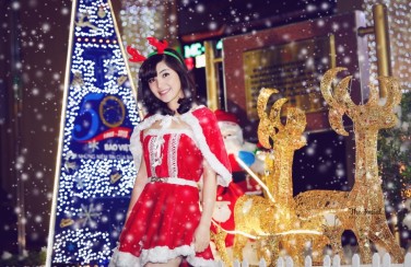 Cách tạo dáng chụp ảnh noel đang “HOT” năm 2020 cho các bạn trẻ!