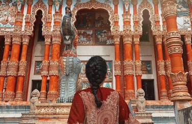 [Giải đáp thắc mắc] Tại sao không nên chụp ảnh khi vào Đền Chùa?