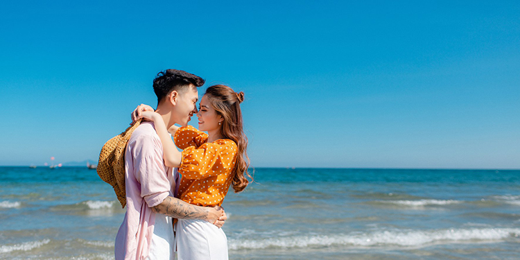 chup-hinh-cuoi-da-nang