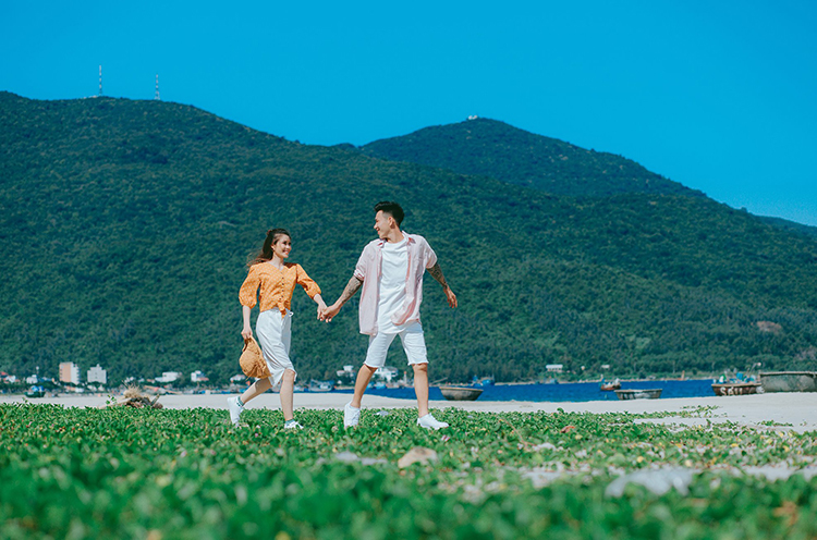 chup-hinh-cuoi-da-nang