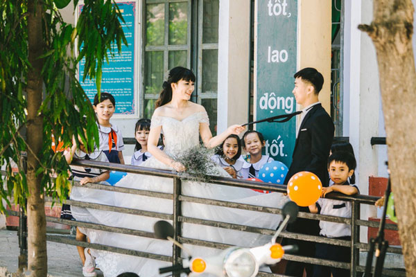 ảnh cưới công an giáo viên