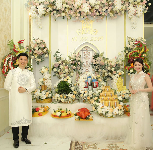 trang phục trong đám hỏi cho cô dâu chú rể