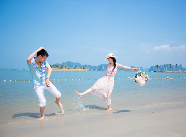 mix đồ đi biển chụp ảnh cưới