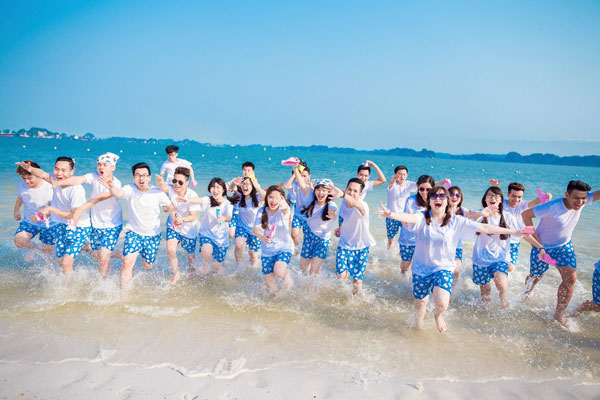 mix đồ chụp kỷ yếu năm 2020