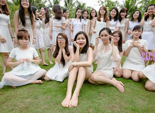 phim trường smiley ville kỷ yếu