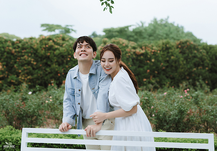 chon-anh-cuoi-de-phong-to-4