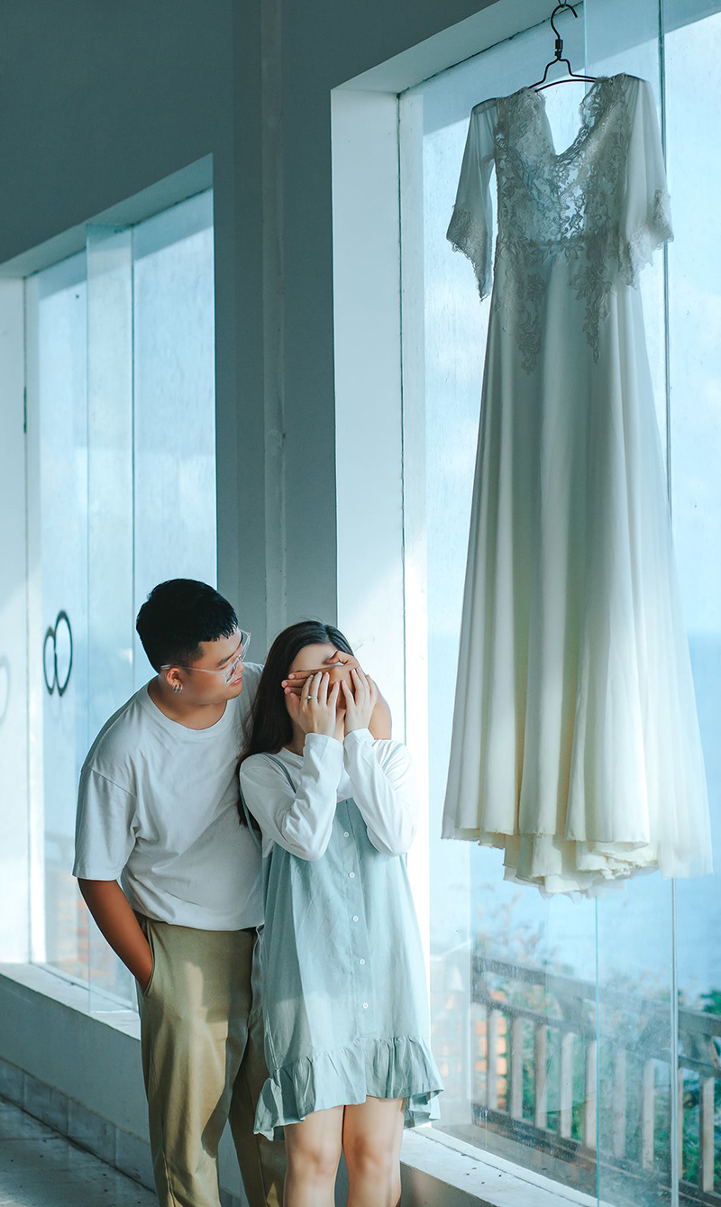 vay-cuoi-cho-co-dau-mum-mim