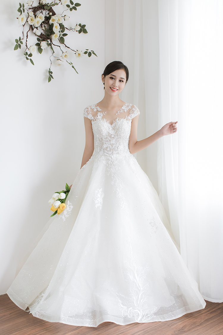 vay-cuoi-dep-cua-sao-han