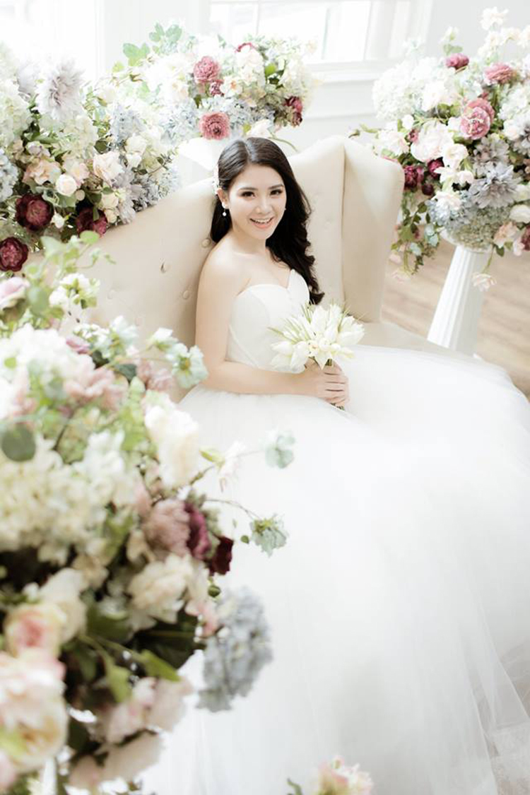 trang-diem-co-dau-theo-phong-cach-tay-1