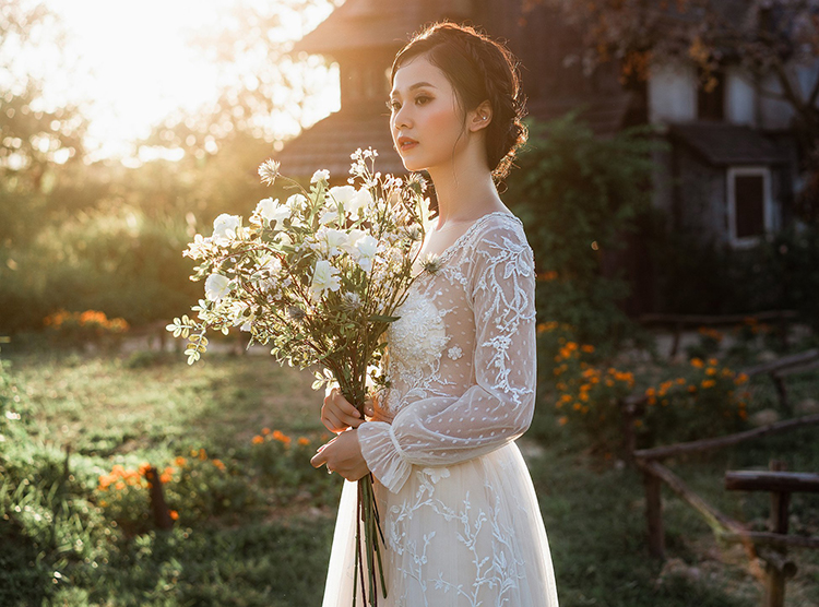 cach-tao-dang-chup-anh-dep-khi-mac-vay-4