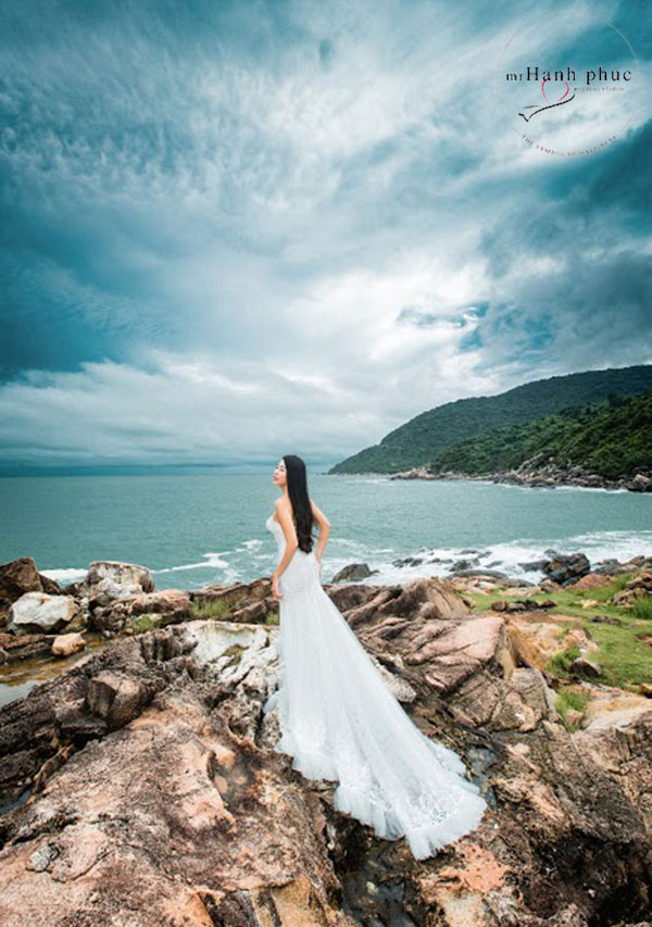 chup-anh-tai-cuoi-da-nang