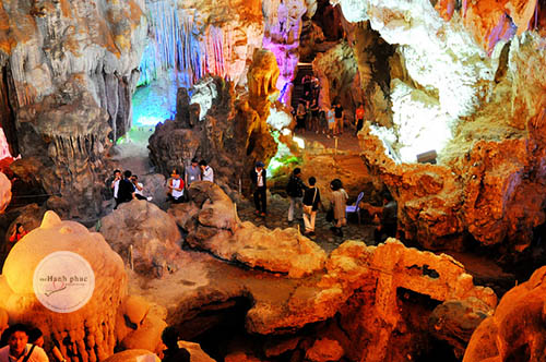 Động Thiên Long - Cát Bà