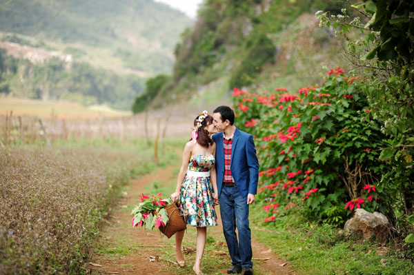 anh-cuoi-o-moc-chauu