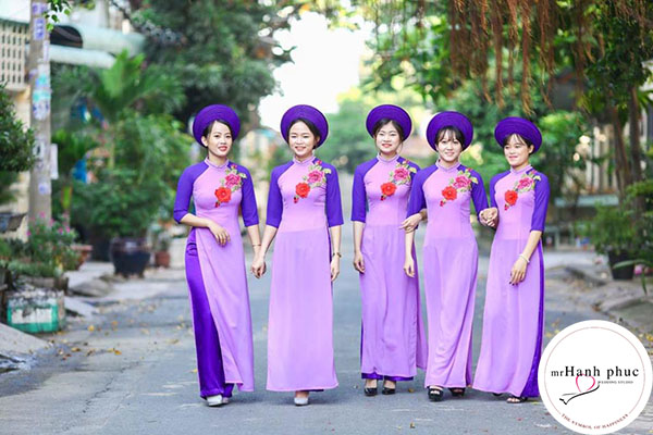 ao-dai-dong-phuc-dep