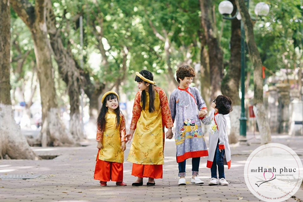 ao-dai-dep-cho-be