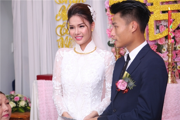 ao-dai-cuoi-cua-sao-viet