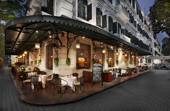 chup-anh-cuoi-o-trang-tien-plaza