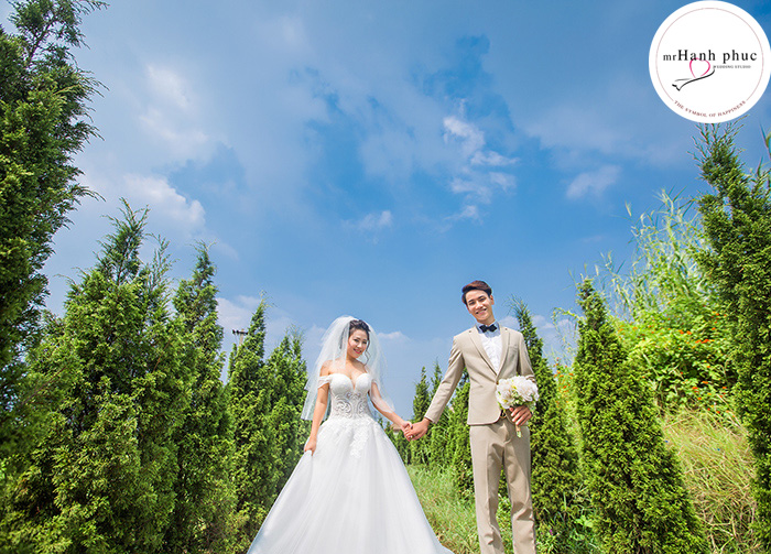 chup-anh-cuoi-tai-cong-vien-yen-so7