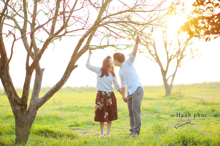 Chụp ảnh cưới ở công viên Bách Thảo