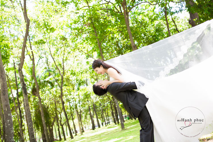 chụp ảnh cưới ở Công viên Gia Định