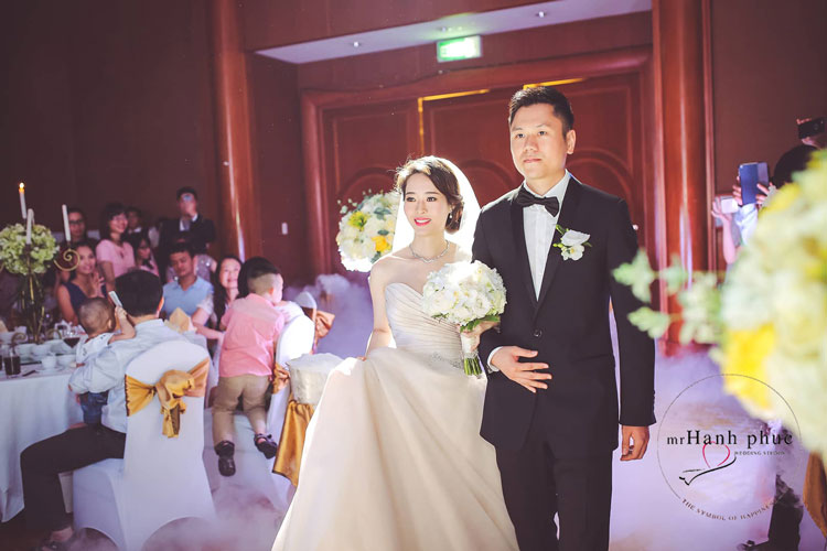 chụp ảnh cưới phóng sự