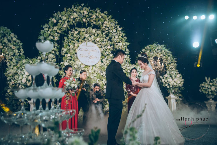 chụp ảnh cưới phóng sự